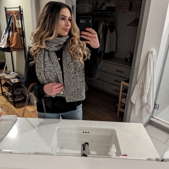 Genuine Leather Jacket - Picture 4 of 4